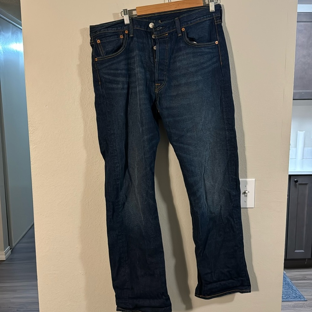Levi 501 jeans. Size 36/32L